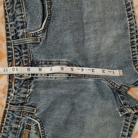Vintage 90s L.E.I. Mid Rise Denim Shorts Size 11 - Picture 15 of 16